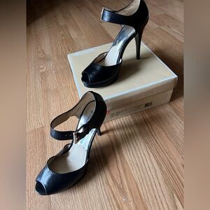 Michael Kors Tracey Mary Jane Glazed Leather Sandals Size 8.5 M